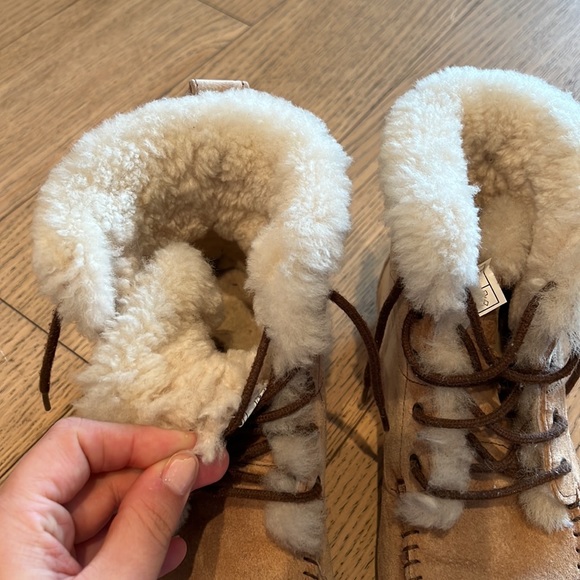Ugg Moccasins size 38 - Picture 3 of 4